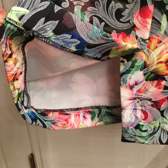 New York and company floral pencil skirt. - Picture 4 of 4